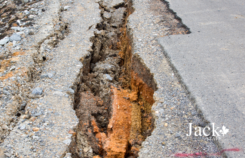 Quand l'asphalte rencontre la crue